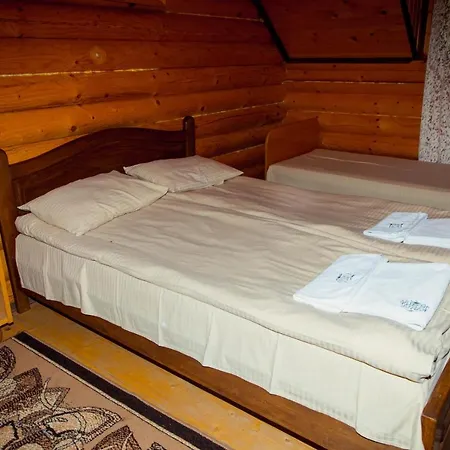 Легенда Карпат Hotel
